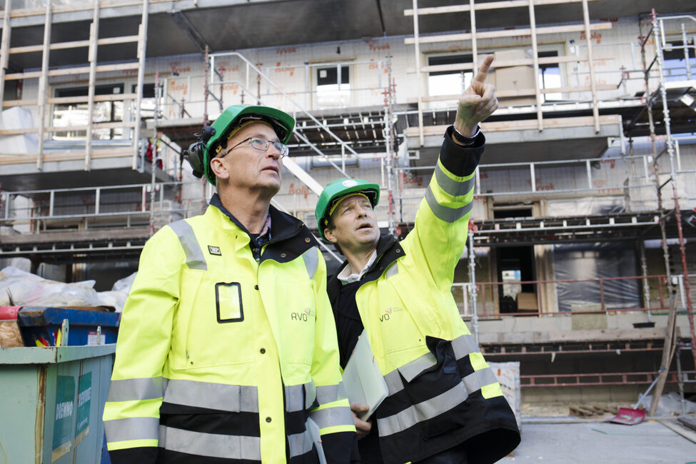 Illustrasjonsbilde av RVOere på byggeplass
